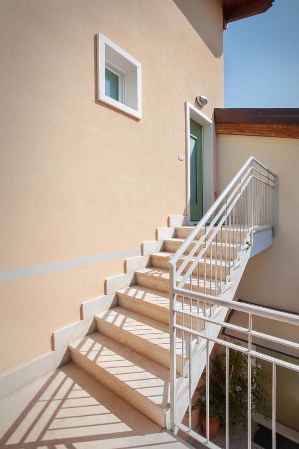 Casa Nadia - 3 Minuti Dall'Ospedale เนกรา ภายนอก รูปภาพ